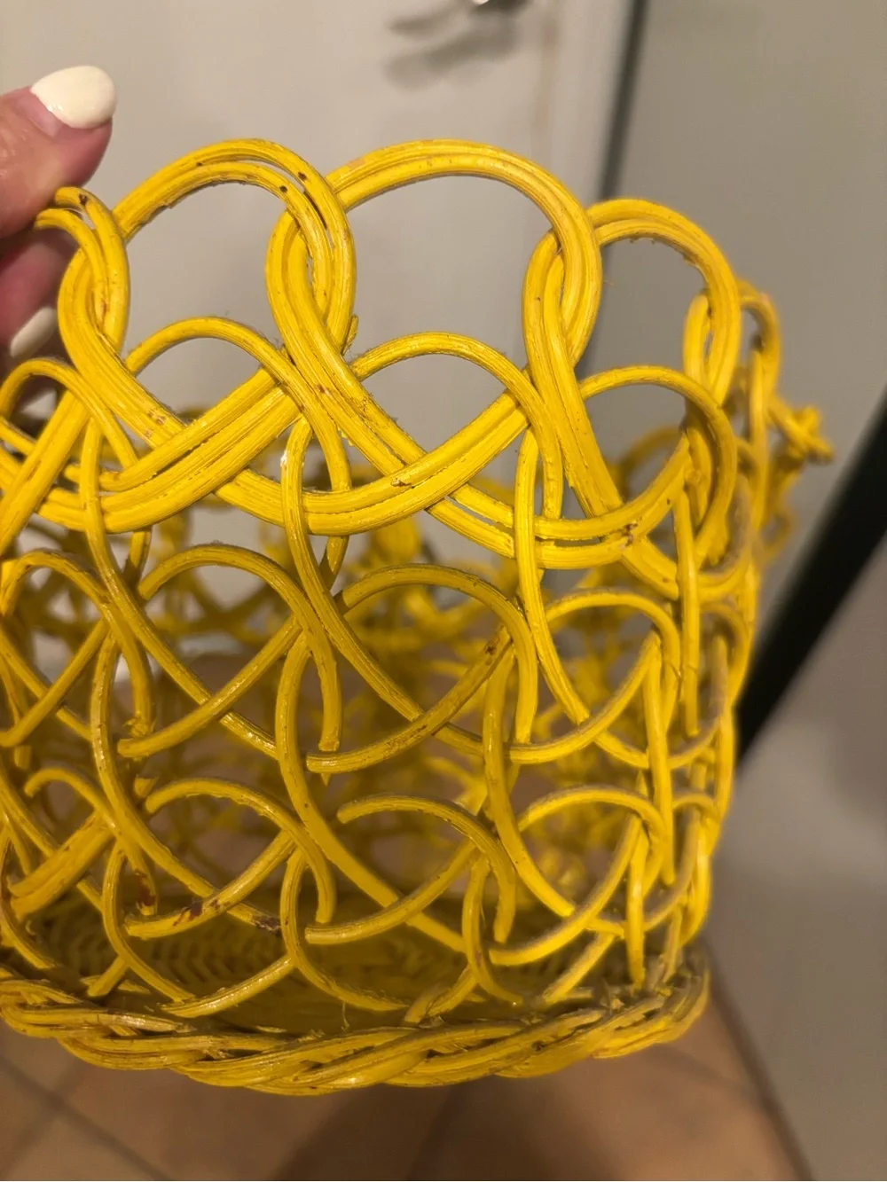N/A vibrant yellow
